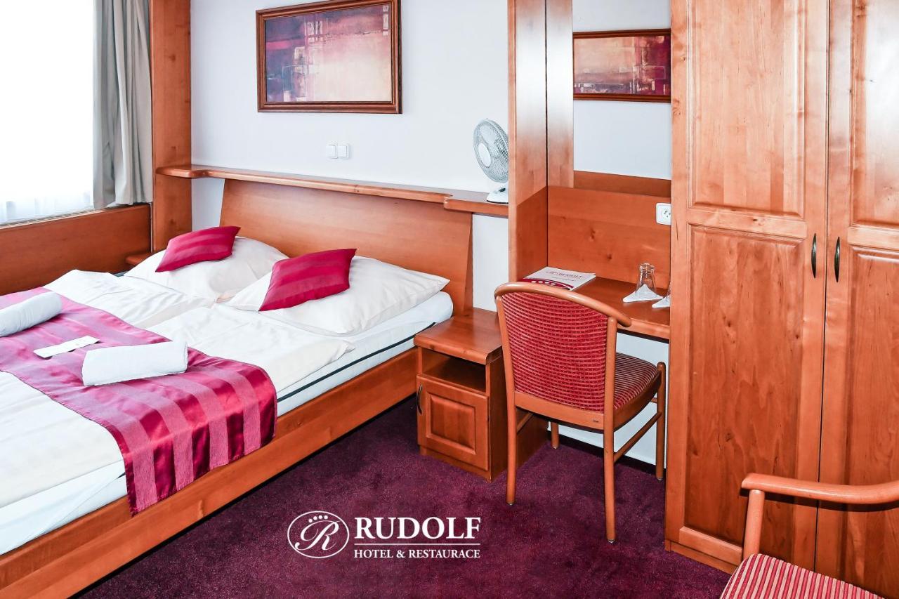 Hotel Rudolf Havířov Bagian luar foto
