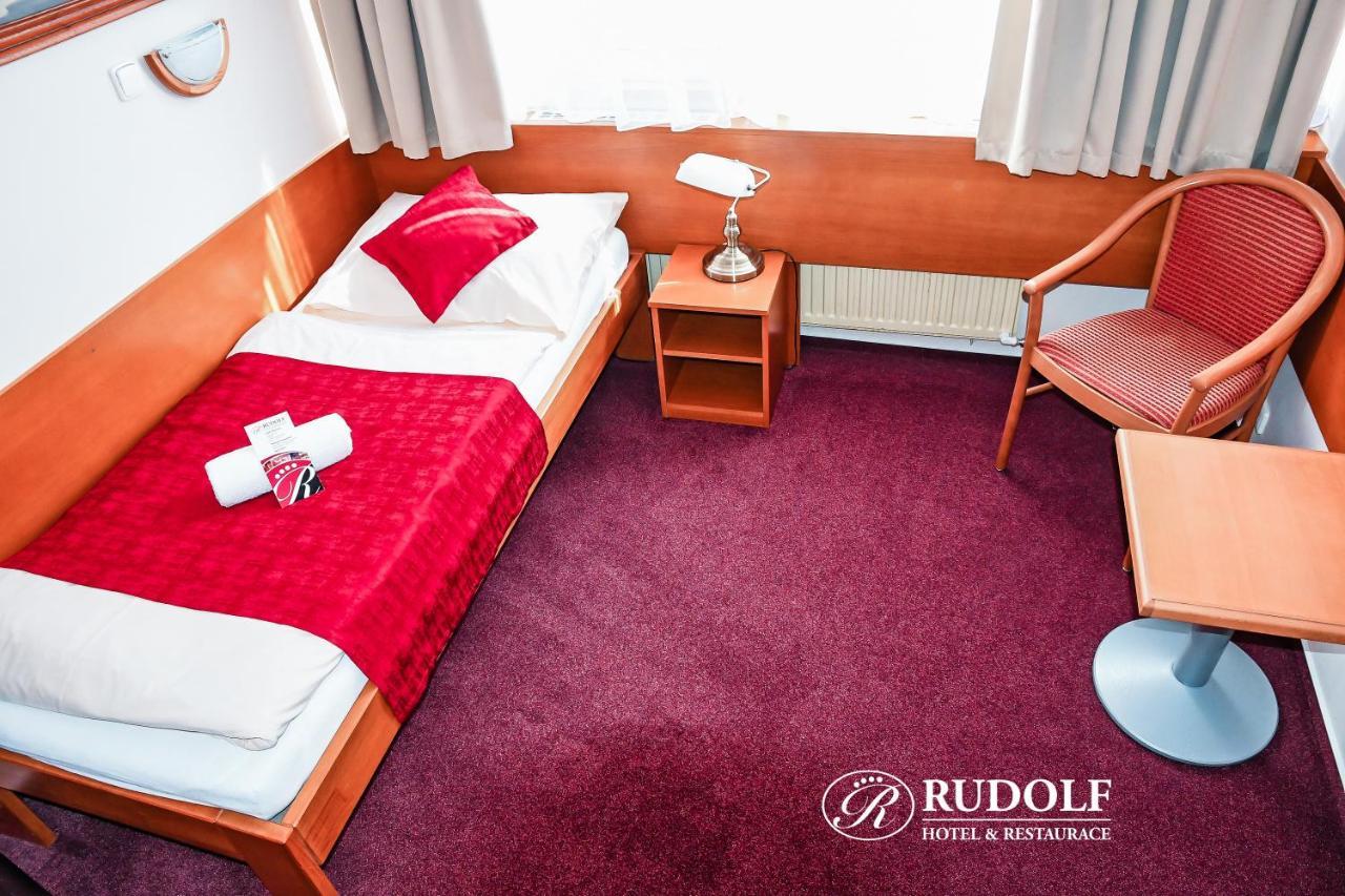 Hotel Rudolf Havířov Bagian luar foto