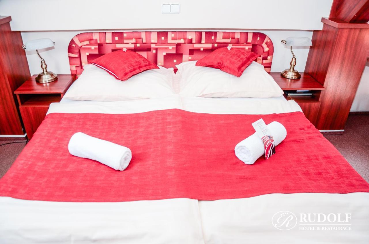 Hotel Rudolf Havířov Bagian luar foto