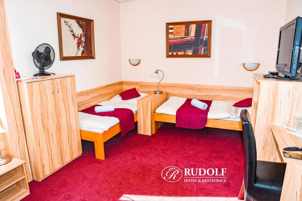 Hotel Rudolf Havířov Bagian luar foto