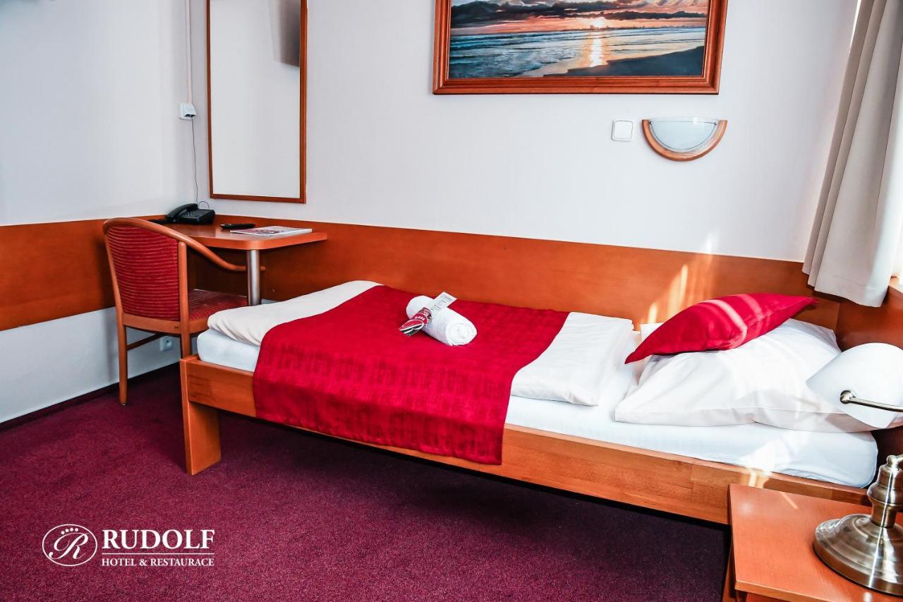 Hotel Rudolf Havířov Bagian luar foto