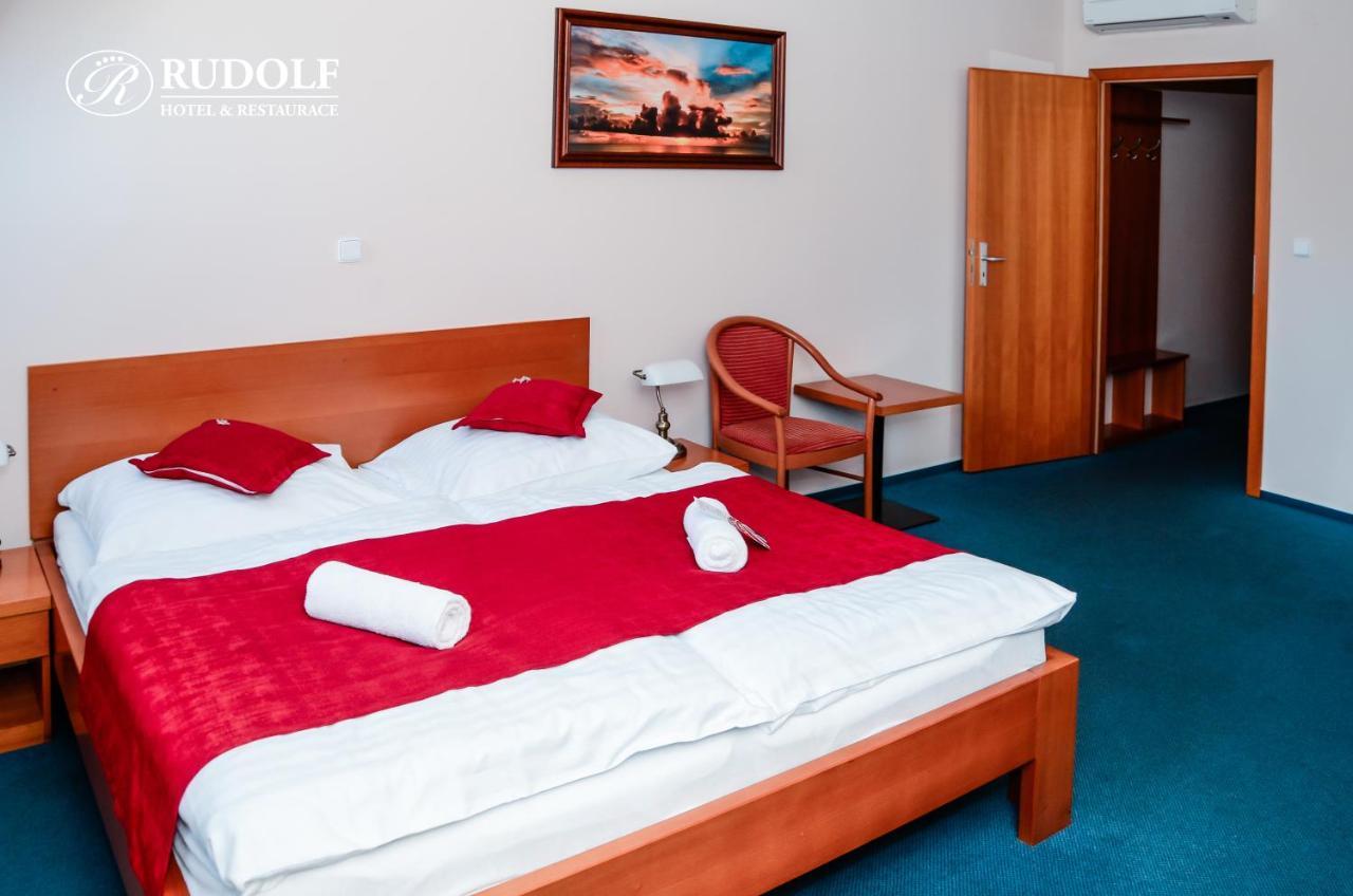 Hotel Rudolf Havířov Bagian luar foto