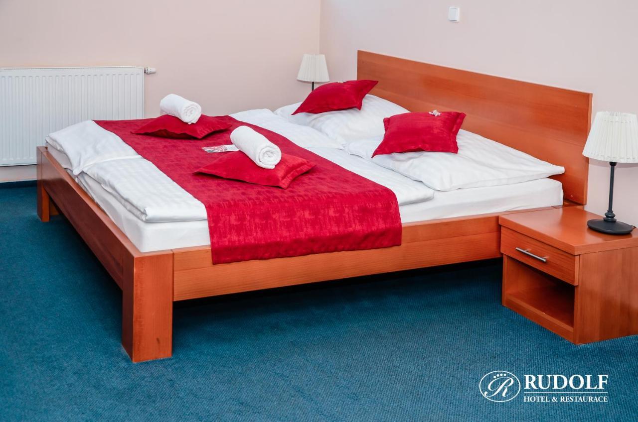 Hotel Rudolf Havířov Bagian luar foto