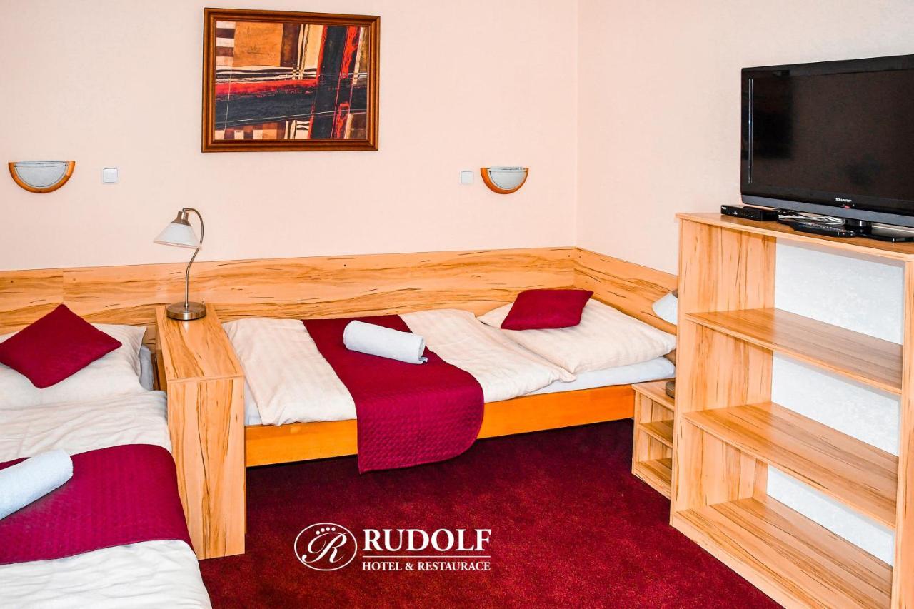Hotel Rudolf Havířov Bagian luar foto