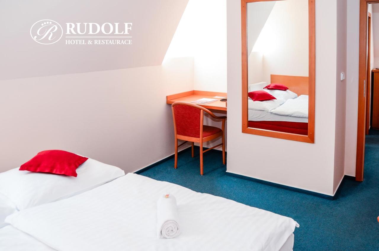 Hotel Rudolf Havířov Bagian luar foto