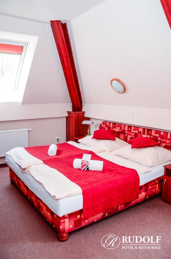 Hotel Rudolf Havířov Bagian luar foto