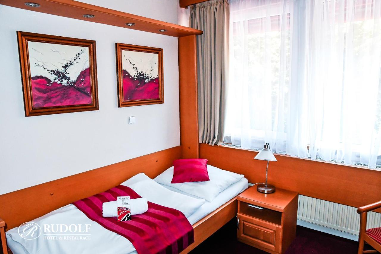 Hotel Rudolf Havířov Bagian luar foto