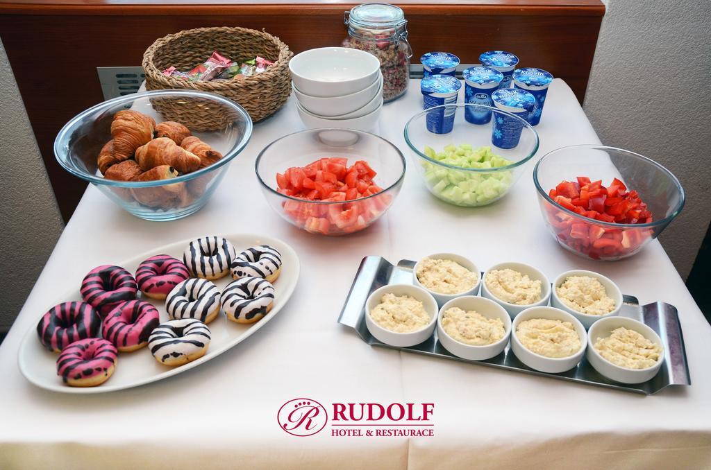 Hotel Rudolf Havířov Bagian luar foto